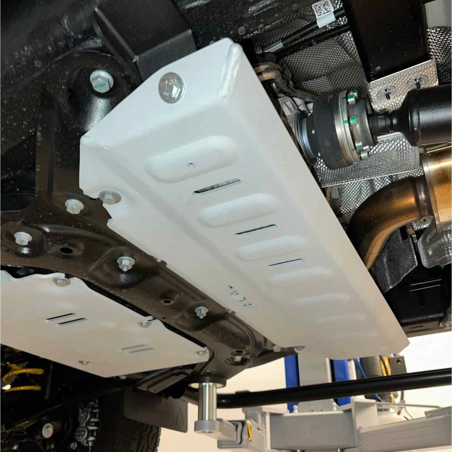 RIVAL Gen2 Aluminum Transfer Case Skid Plate Ineos Grenadier - 2333.4502.2.6